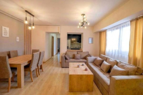 LUXUARY Spacious 2BEDROOM apartment,Centre